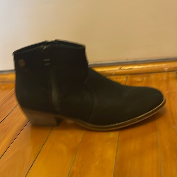 Steve Madden black suede cowboy booties 🤠 - Picture 2 of 11